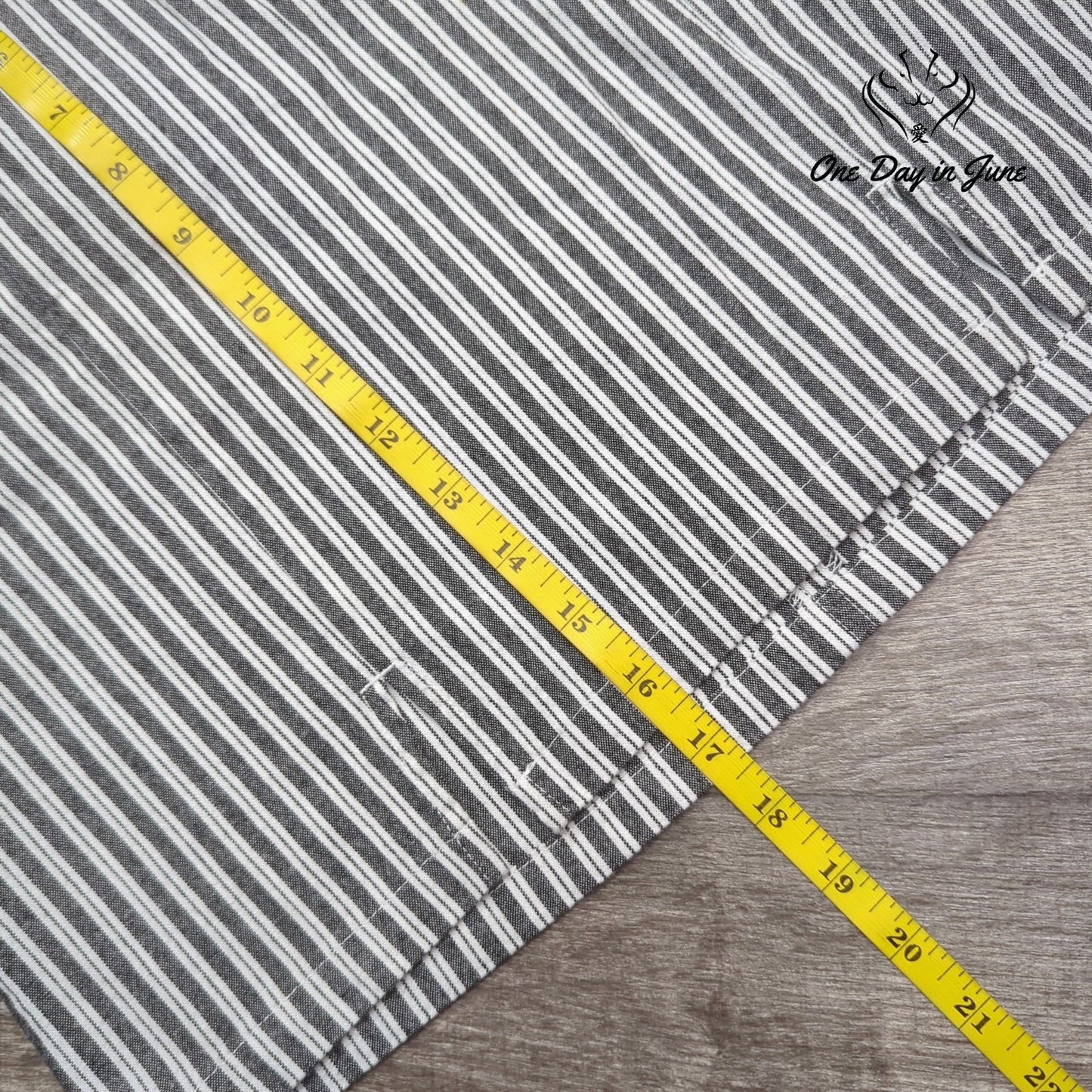 Hollister Ultra High Rise Mini Skirt Size S