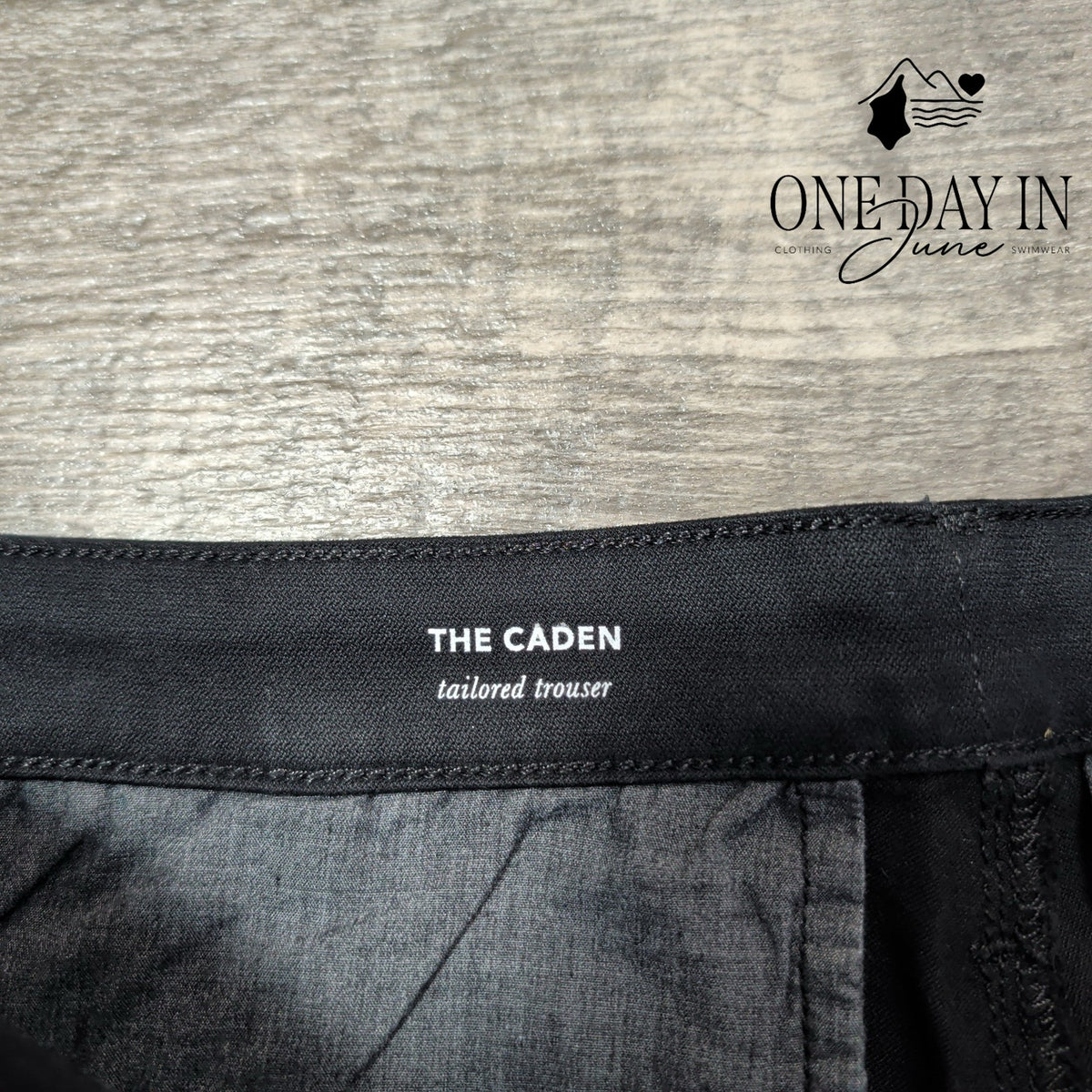 AG Adriano Goldschmied The Caden Tailored Trouser Pants Black NWT $215 Size 4