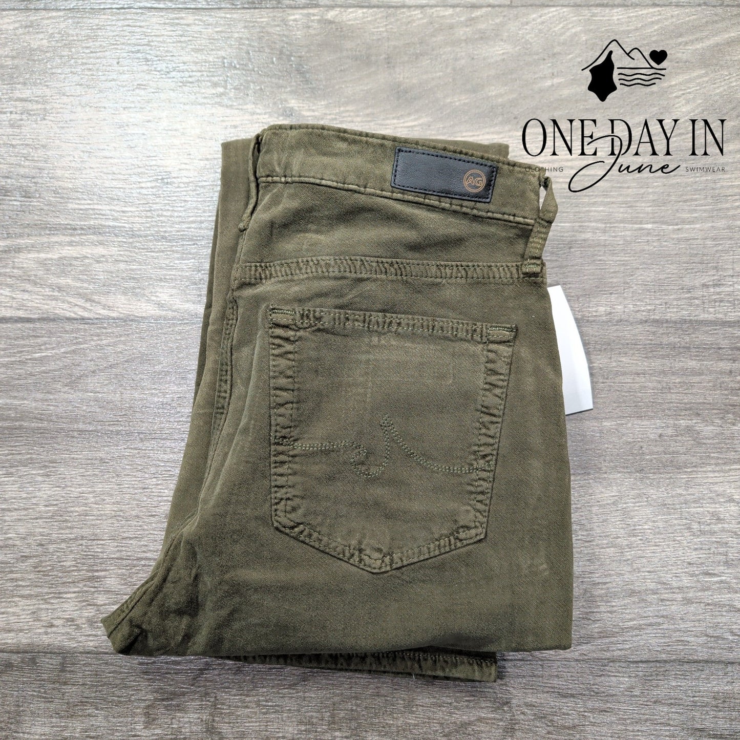 AG Adriano Goldschmied The Jodi Crop Olive High Rise Slim Flare NWT Size 4 (27)