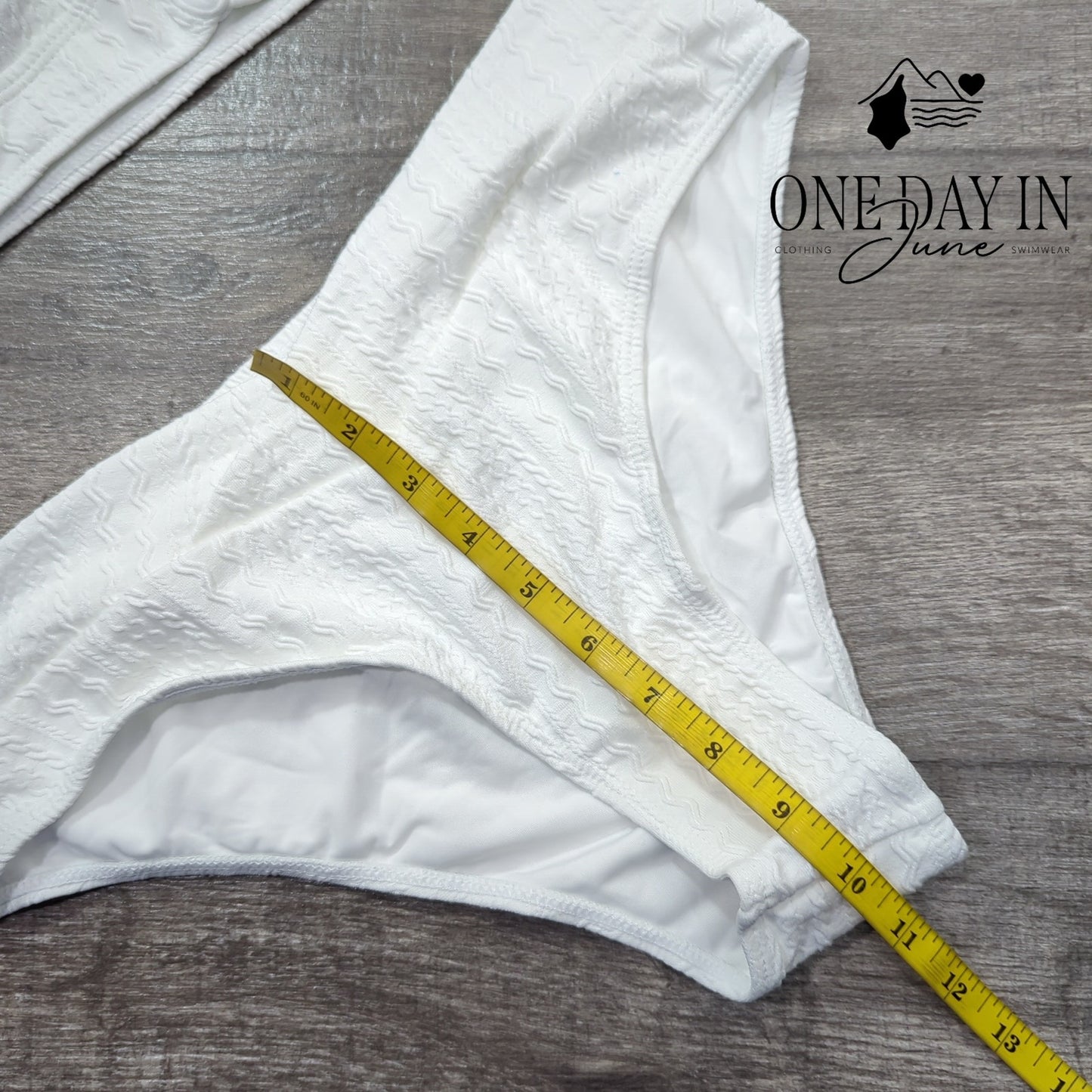 Charmleaks V Wire Textured Bikini Swimsuit Size L