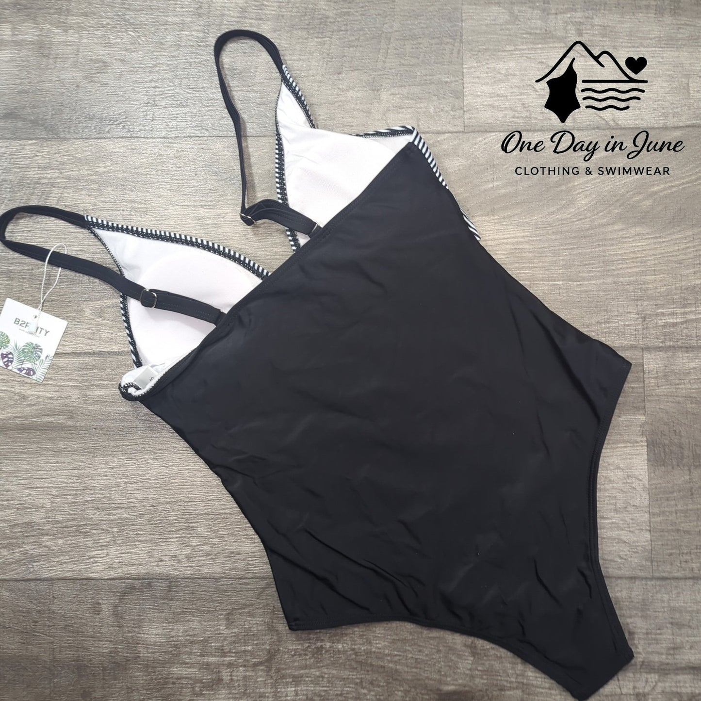 B2prity Cross Front V Neck One Piece Swimsuit Size S