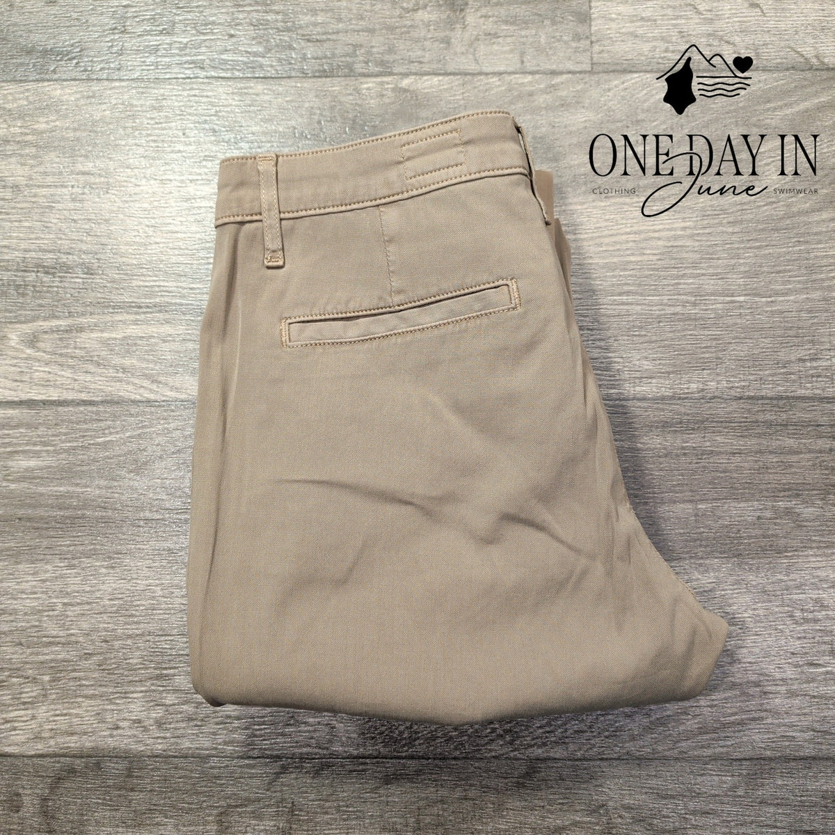 AG Adriano Goldschmied The Caden Tailored Trouser Pants Taupe NWT $215 Size 4