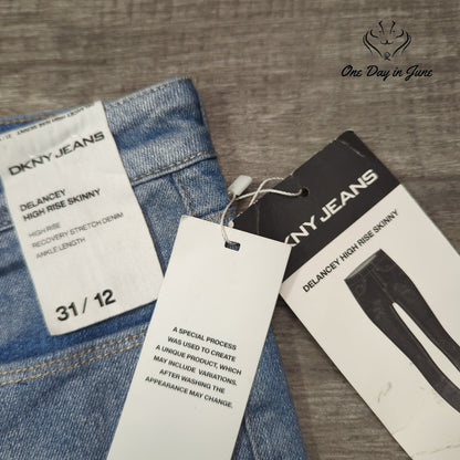 DKNY Delancey High Rise Skinny Ankle Jeans Light Wash NWT Size 12