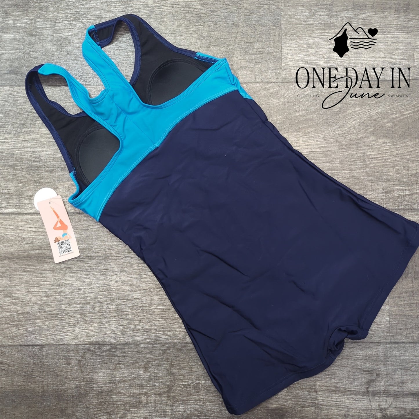 CharmLeaks Boyshort One Piece Swimsuit Size XS