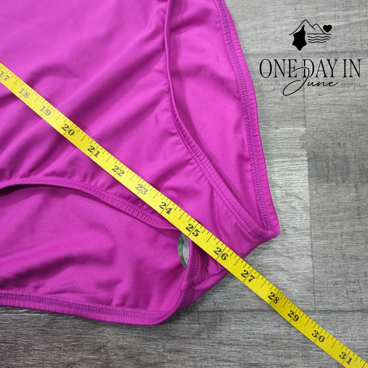 Apt. 9 V Neck One Piece Swimsuit Size L