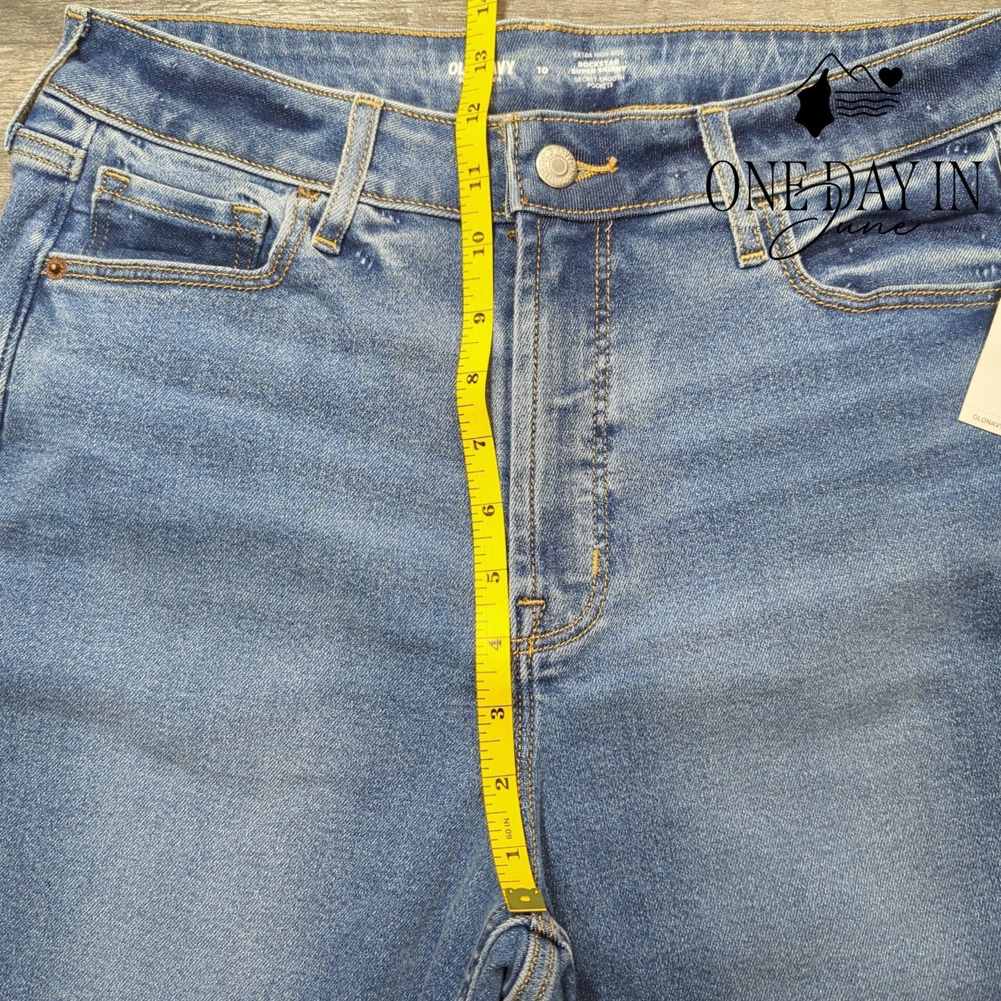 Old Navy Extra High Rise Rockstar Super Skinny Jeans Size 10