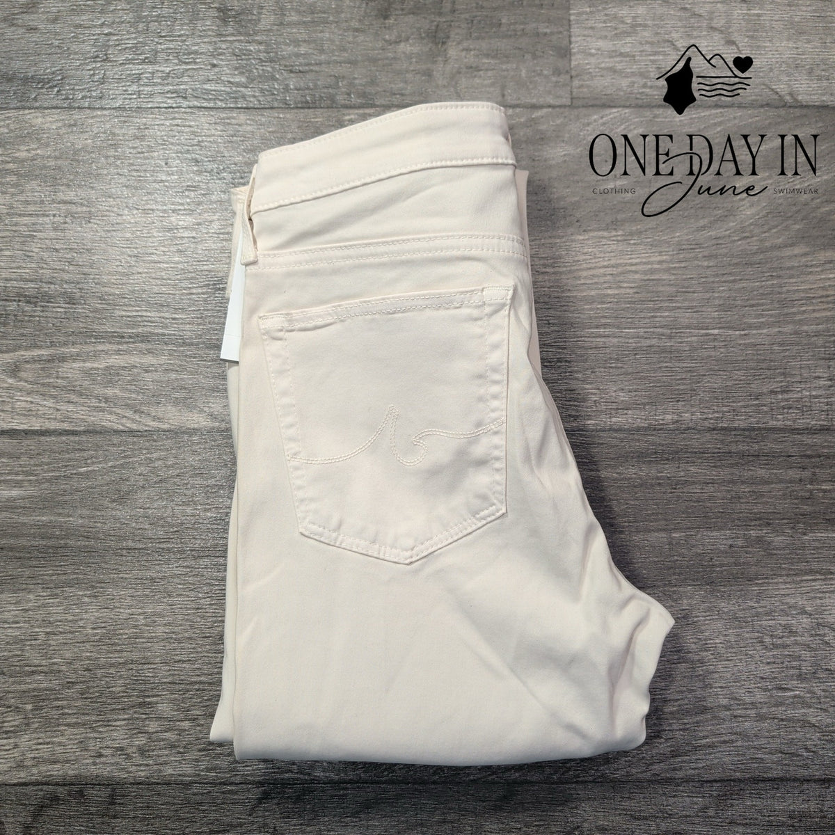 AG Adriano Goldschmied The Prima Cigarette Leg Jeans White NWT Size 4 (27)