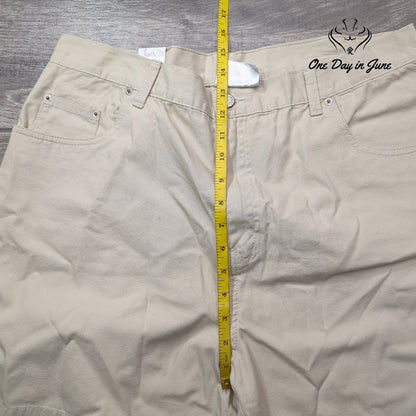 Bill Blass Chino Shorts Size 16