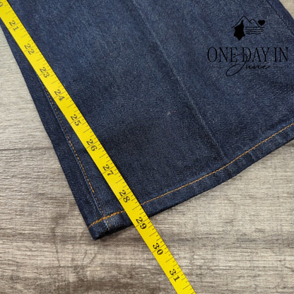 Madewell Petite The Vintage Flare Jeans Size 2P (26P)