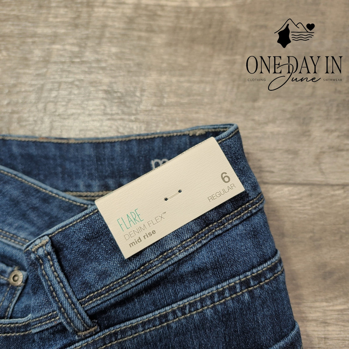 Maurices Flare Denim Flex Mid Rise Jeans Regular Medium Wash NWT Size 6