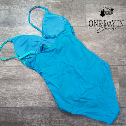 Blooming Jelly Cross Front Cut Out One Piece Swimsuit Size S