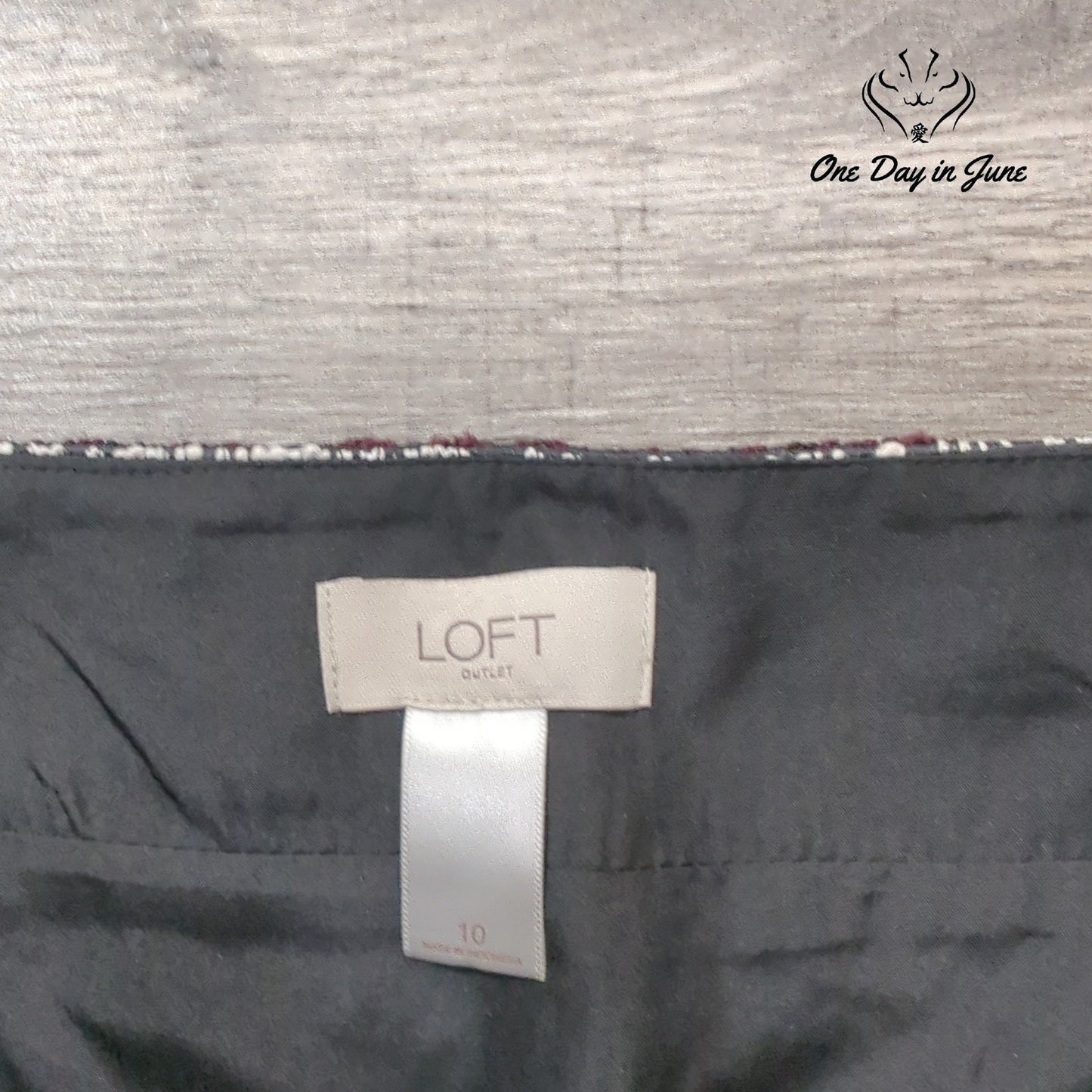 Loft Textured Mini Skirt Size 10