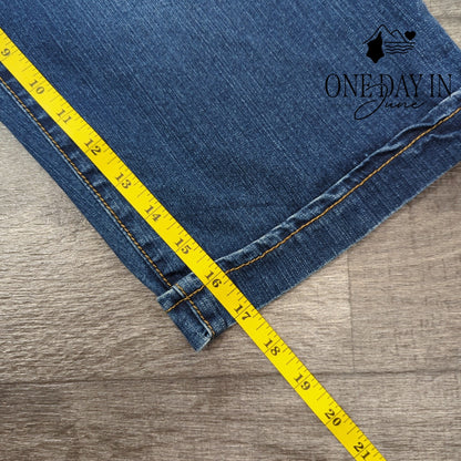 Gloria Vanderbilt Belted Skimmer Jeans Size 12