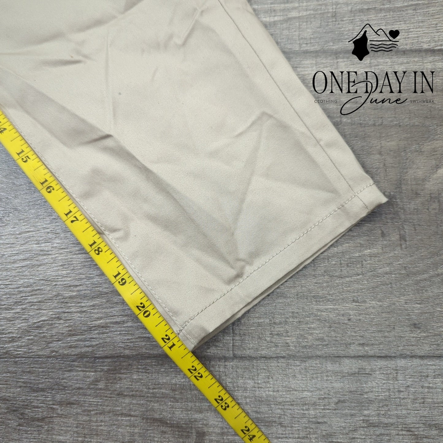 New York & Company Crop Slim Leg Pants Size 6