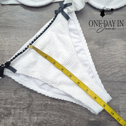 CharmLeaks Smocked Underwire Ruffle Bow Bikini Swimsuit White Black Size L