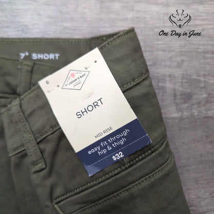 St. John's Bay Mid Rise Shorts Size 6