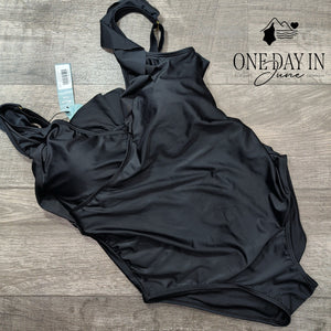 Kindred Bravely V Front Ruffle Shoulder One Piece Swimsuit Size L