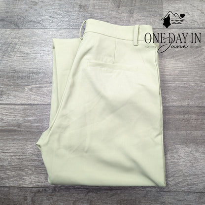 Bobbles & Lace Bitter Light Sage Pants Size S