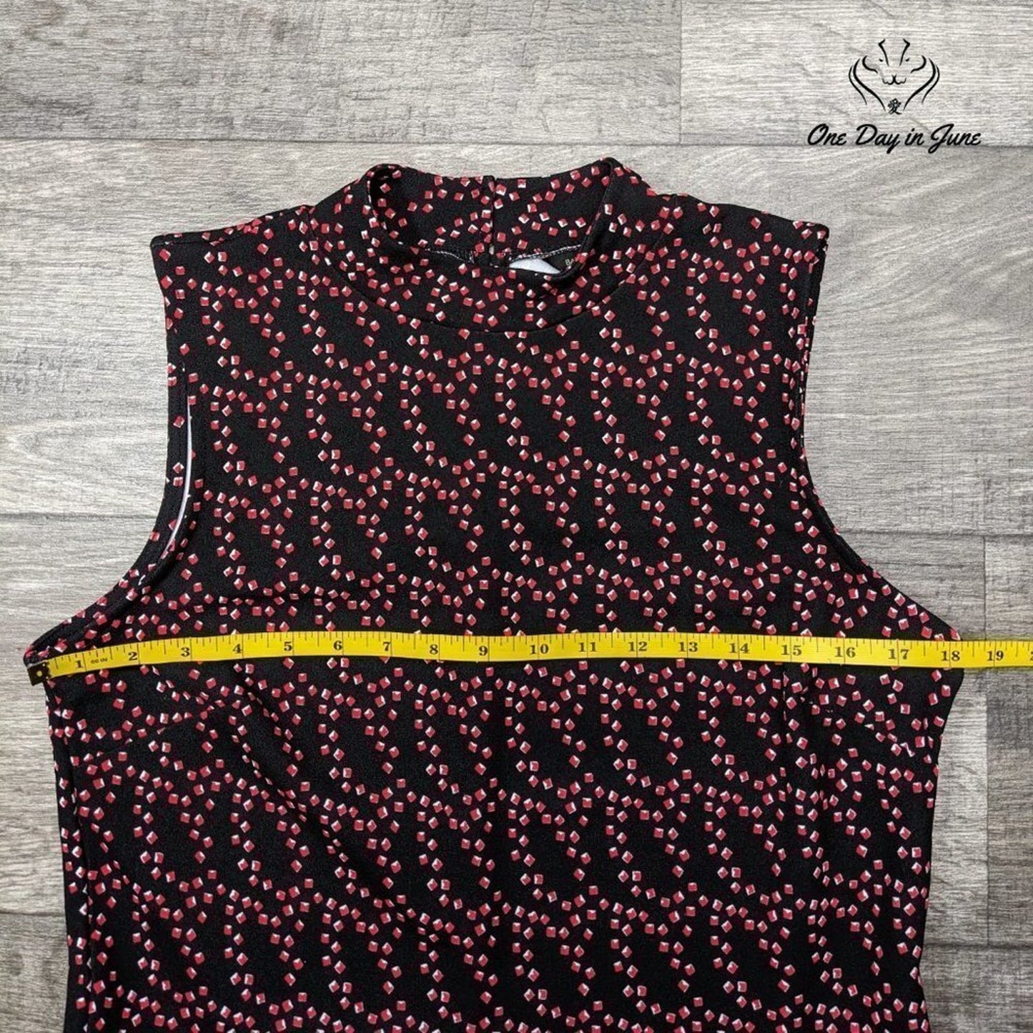 Banana Republic Sleeveless Top Size M