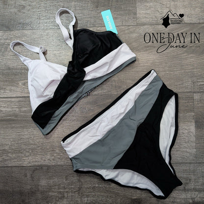 Aqua Eve Twist Front Bikini Swimsuit Size M