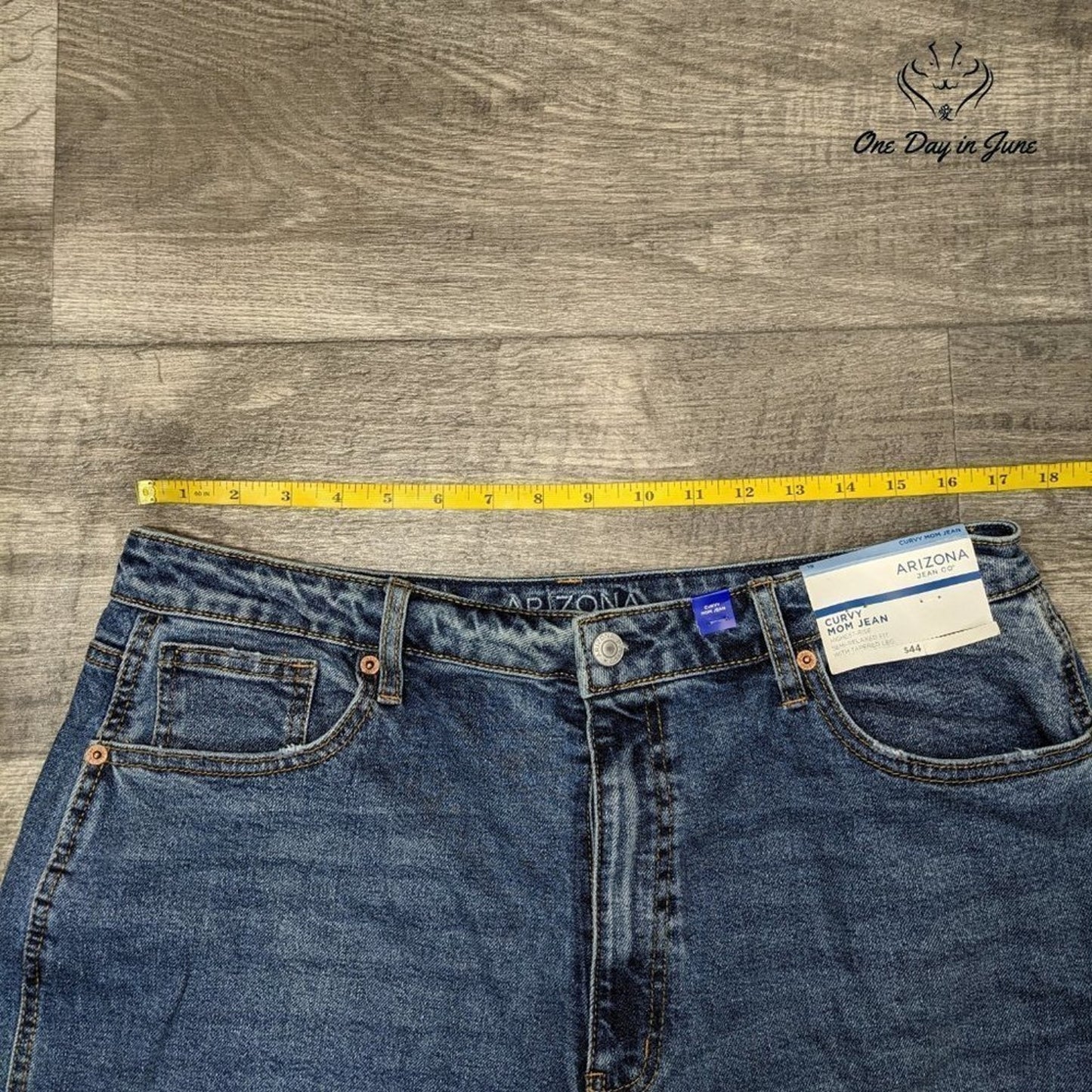 Arizona Jean Co. Juniors Highest Rise Curvy Mom Jeans Size 21