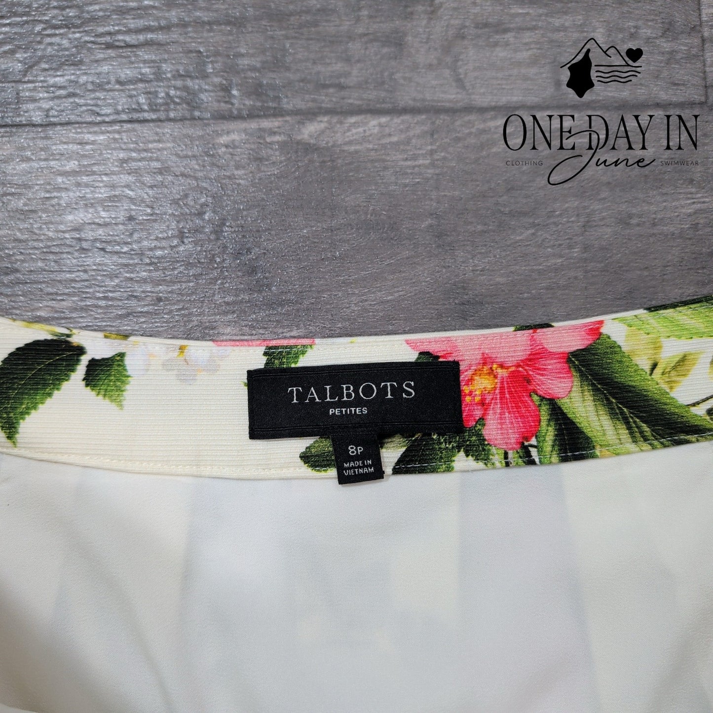 Talbots Petites Floral Pleated A-Line Skirt Pink Green Garden Print NWT Size 8P