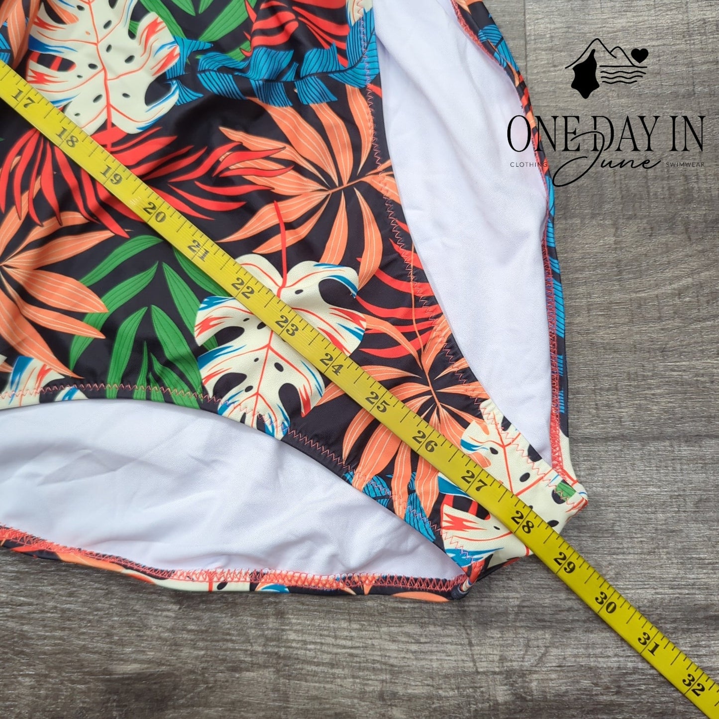 Adisputent Cross Front Tropical One Piece Swimsuit Size XL