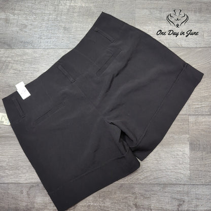 Studio Y Maurices Flat Front Dress Shorts Black NWT Size 7/8