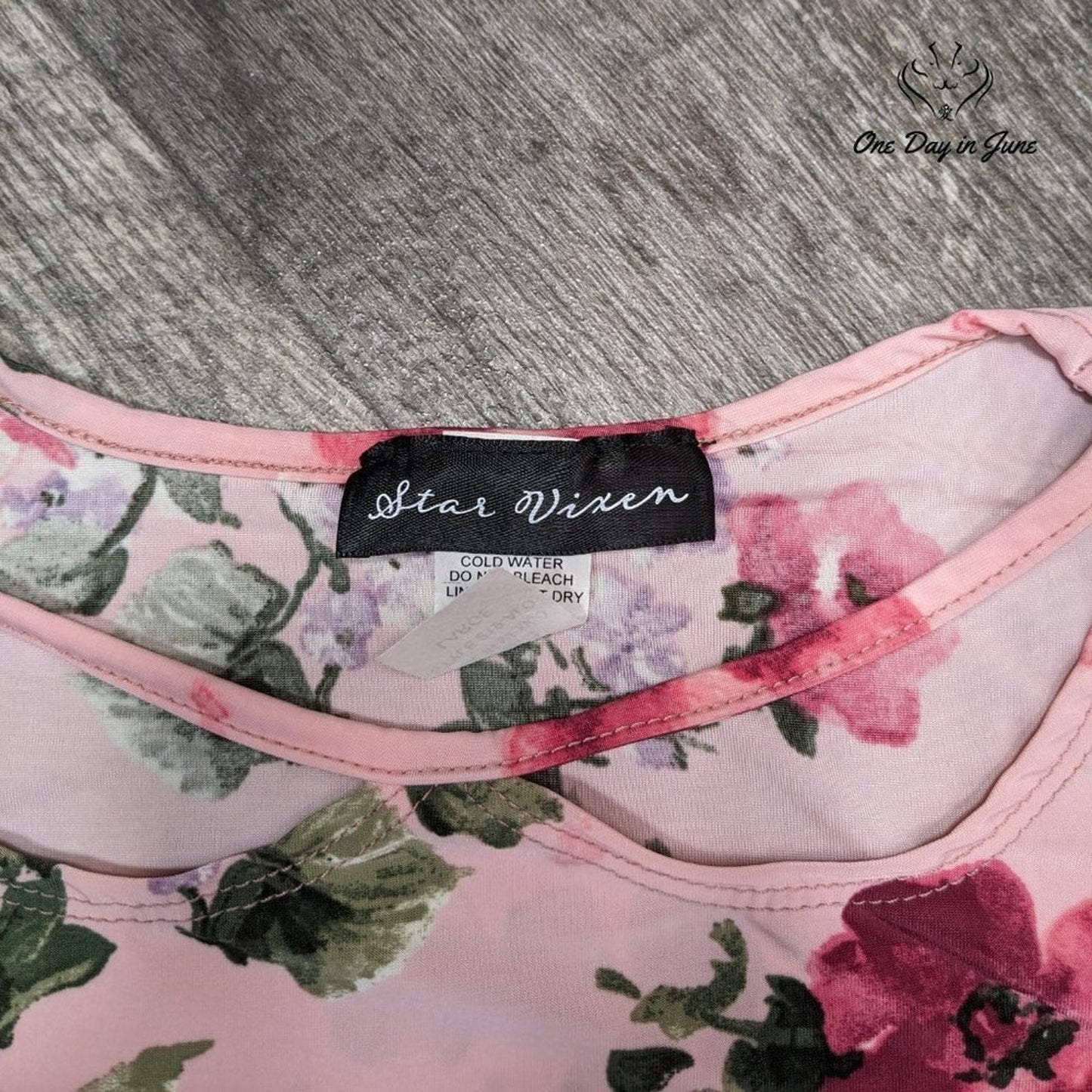 Star Vixen Long Sleeve Floral Blouse Size L