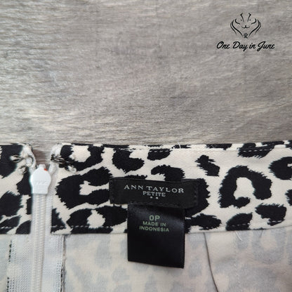 Ann Taylor Petite Leopard Print Pencil Mini Skirt Black White Size 0P