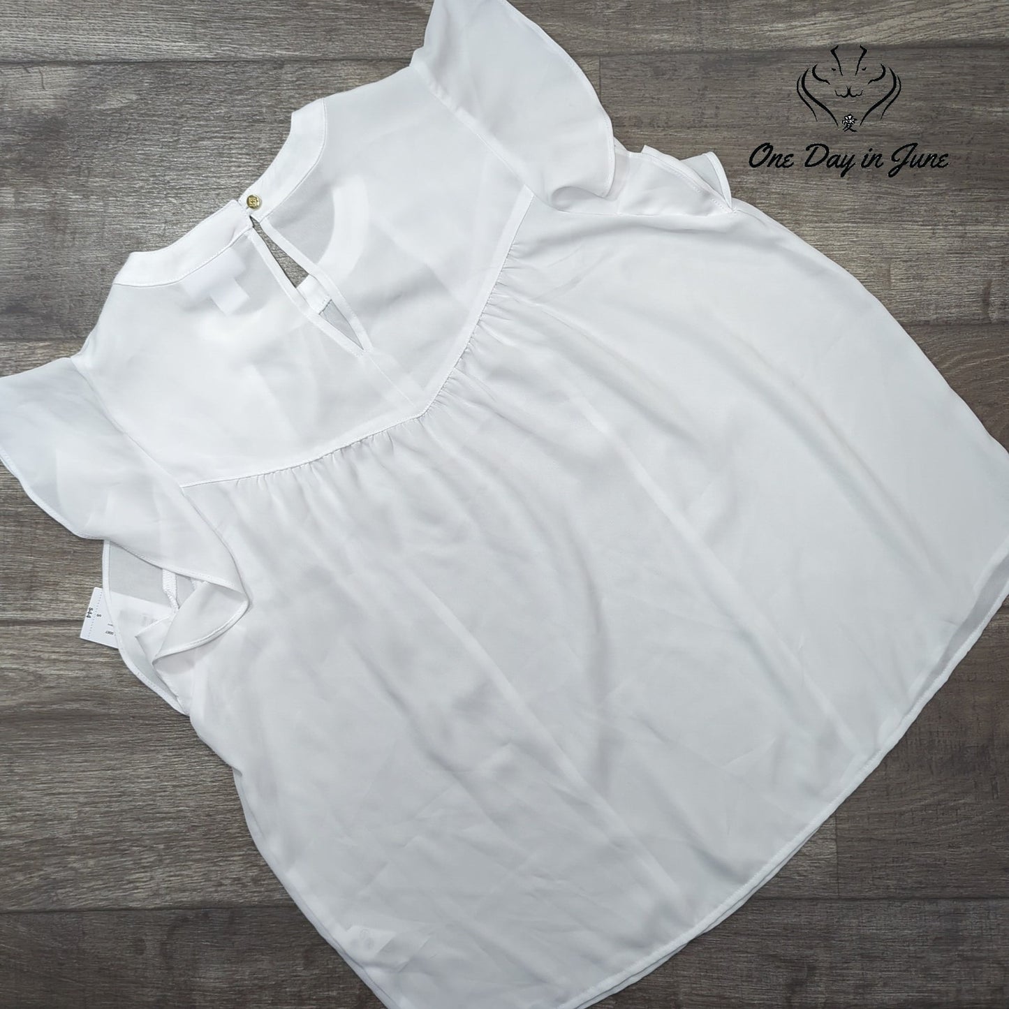 Liz Claiborne Short Sleeve Top Size S