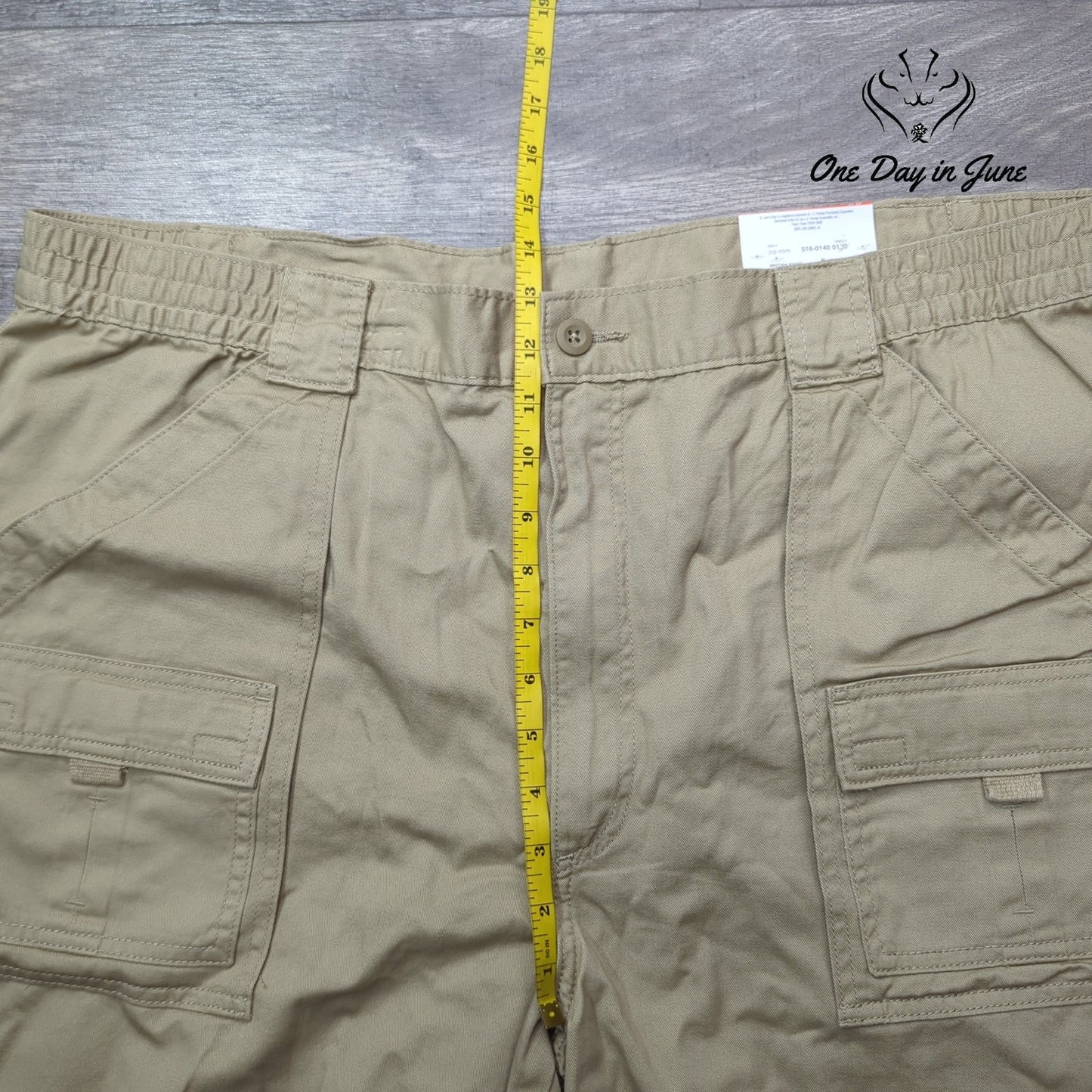 St. John's Bay 7" Hiking Shorts Size 44