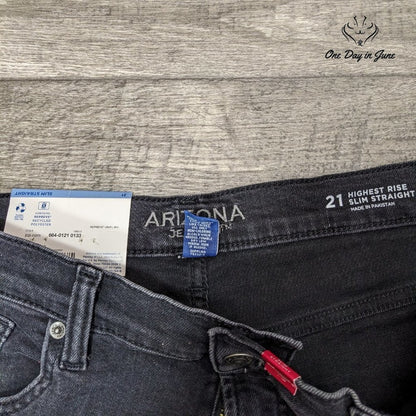 Arizona Jean Co. Juniors Highest Rise Slim Straight Size 21