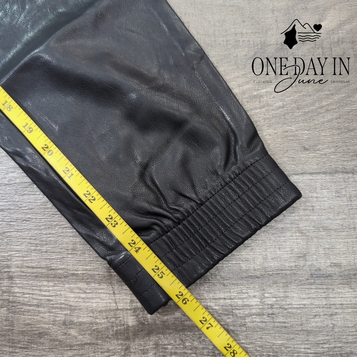 Tahari Faux Leather Drawstring Jogger Pants Size M