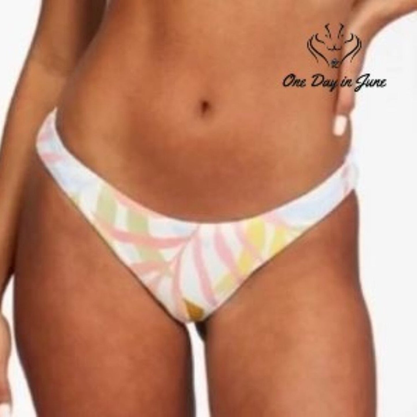 Billabong Tropic Jungle Lowrider Bikini Bottom Reversible Floral NWT Size M
