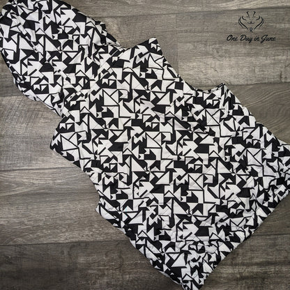 Lorna Jane Hooded Quilted Vest Size M