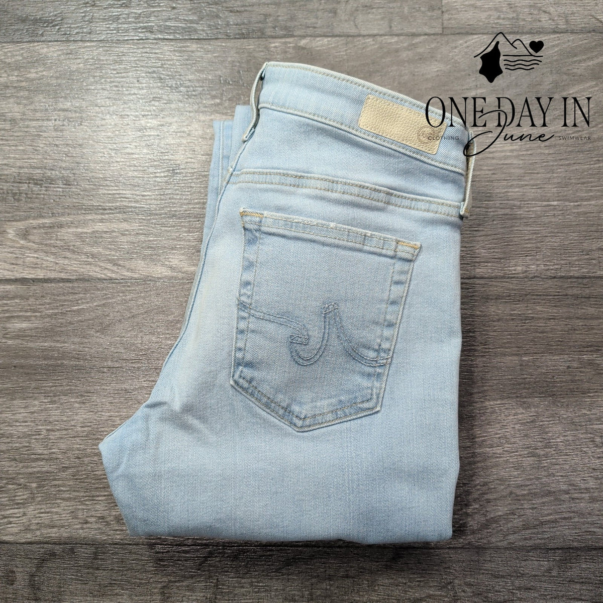 AG Adriano Goldschmied Prima Cigarette Ankle Jeans Light Wash NWT Size 4 (27)