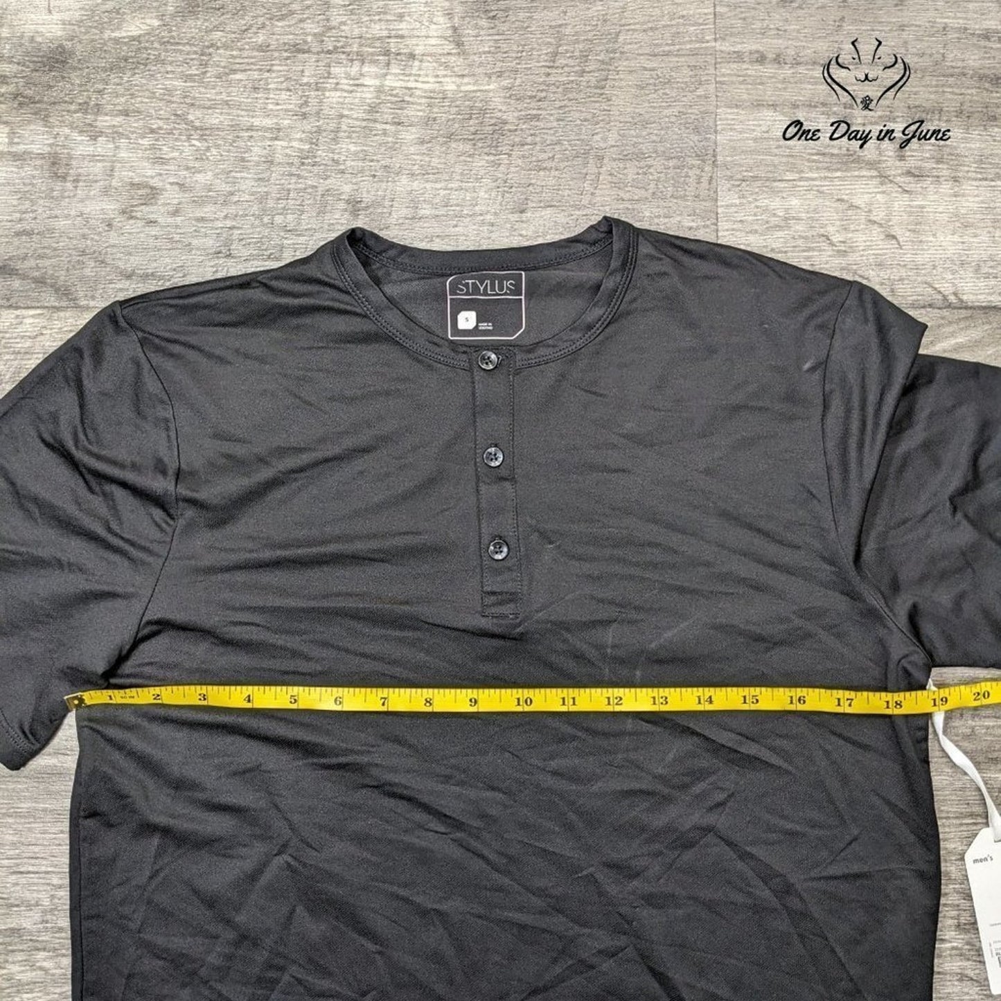 Stylus Polo Style Top Size S