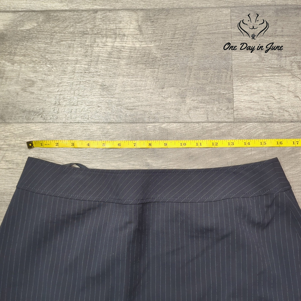 Tahari Arthur S Levine Pinstripe Pencil Skirt Navy Career Lined Size 10