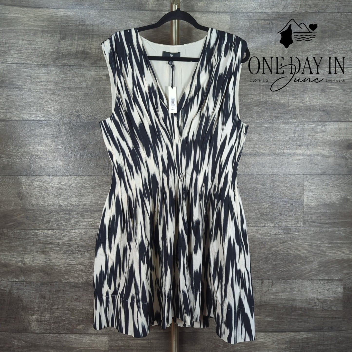 BR Banana Republic Sleeveless Mini Dress Size 16