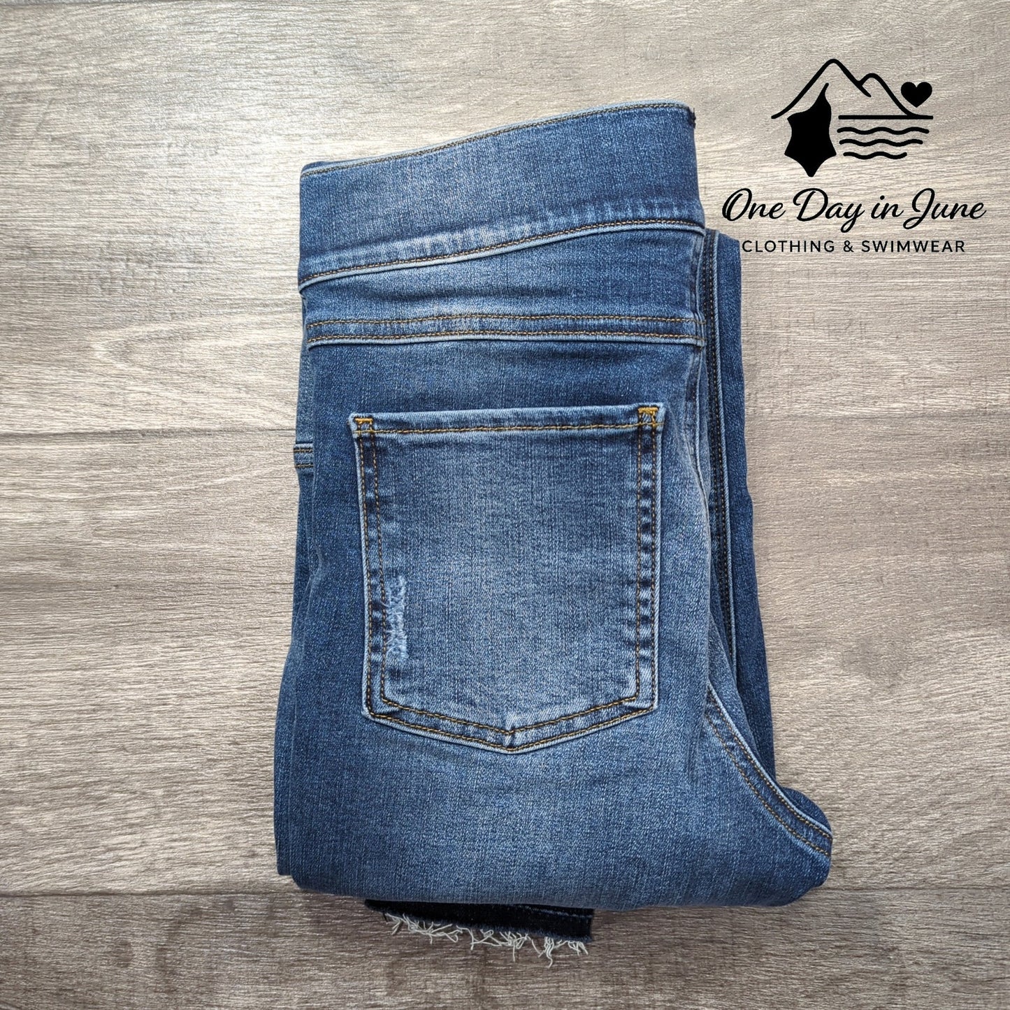 Spanx Pull On High Waist Skinny Ankle Jegging Jeans Size S