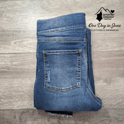 Spanx Distressed Skinny Ankle Jeggings Pull On Jeans Medium Wash NWT Size S