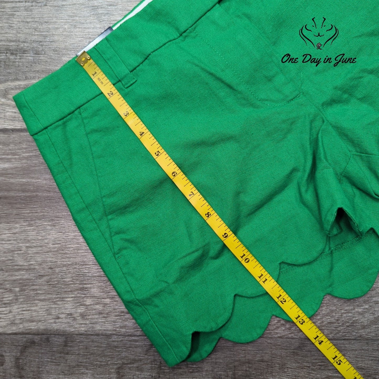 J. Crew Scallop Edge Flat Front Shorts Size 8