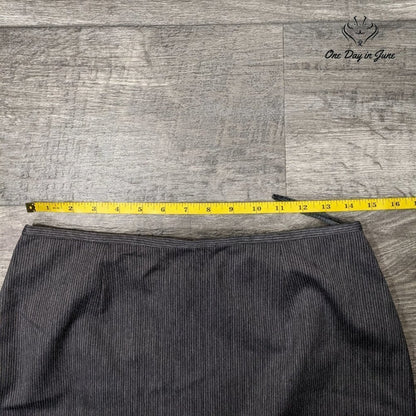 Calvin Klein Pinstripe Lined Pencil Skirt Size 6