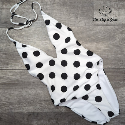 Bar III This And Dot Polka Dot Plunging One Piece Swimsuit NWT Size XS