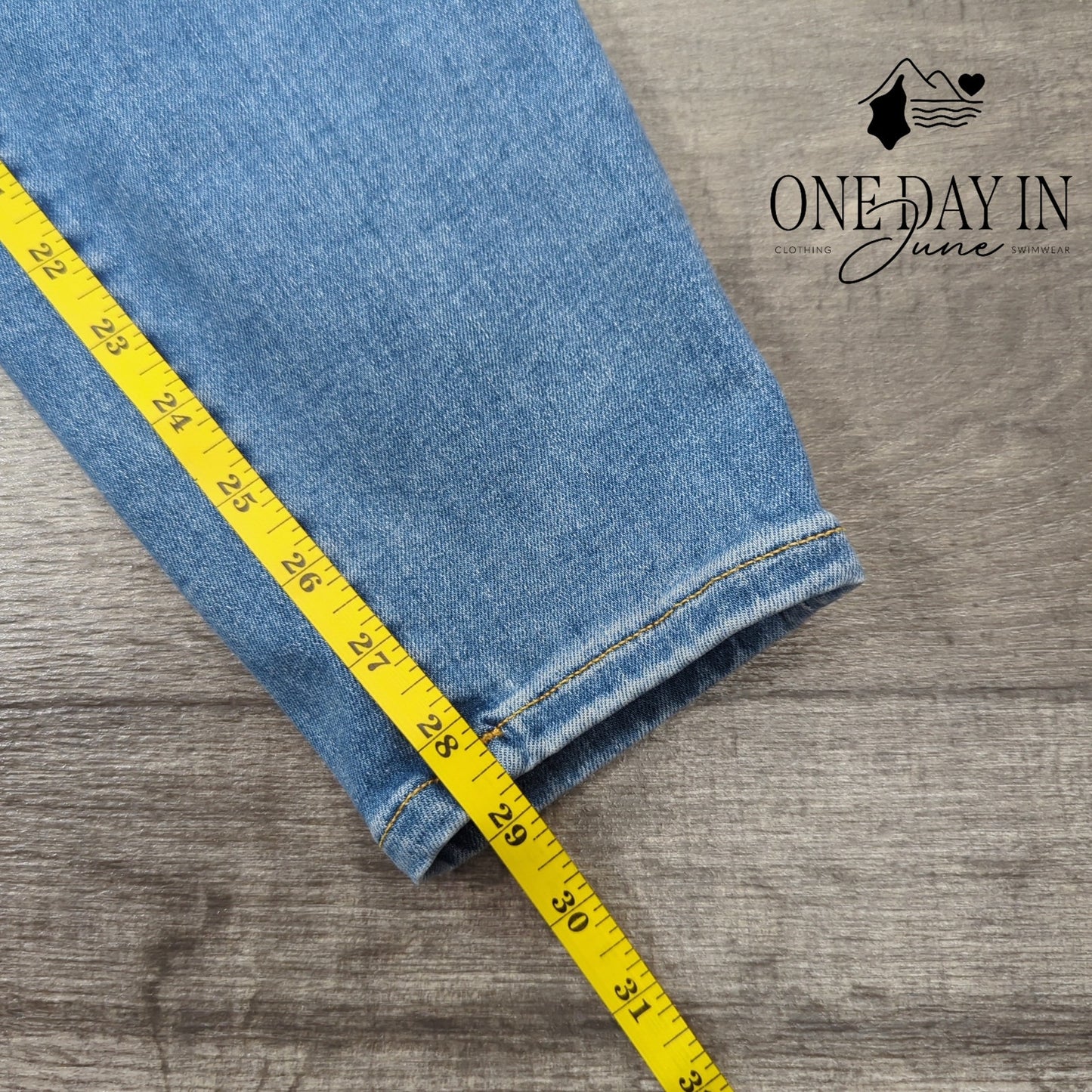 Good American High Waist Jeans Size 14