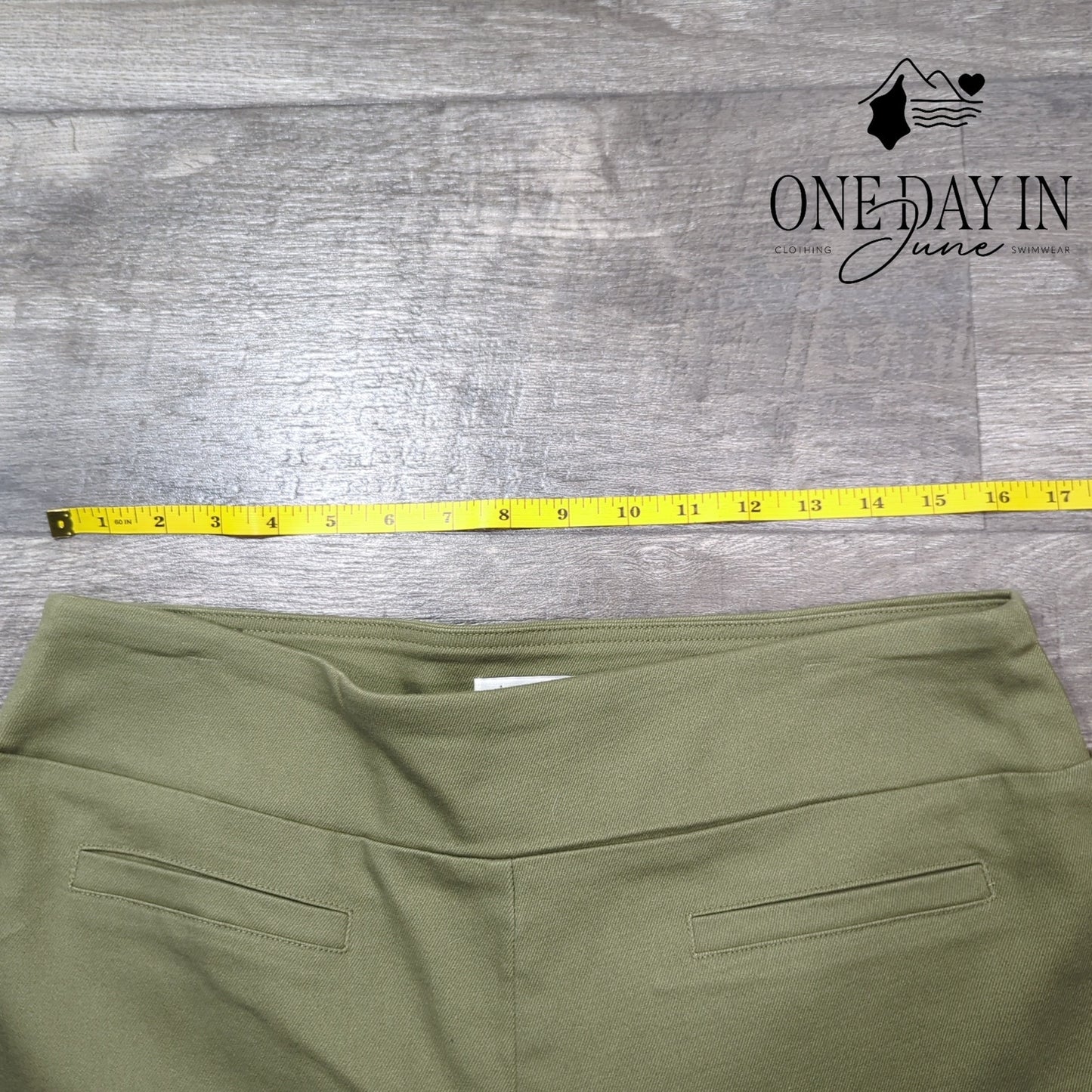 Wonderly Twill Crop Pants Size 12