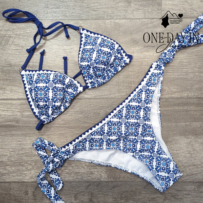 CharmLeaks Adjustable Triangle Tie Side Bikini Swimsuit Size S