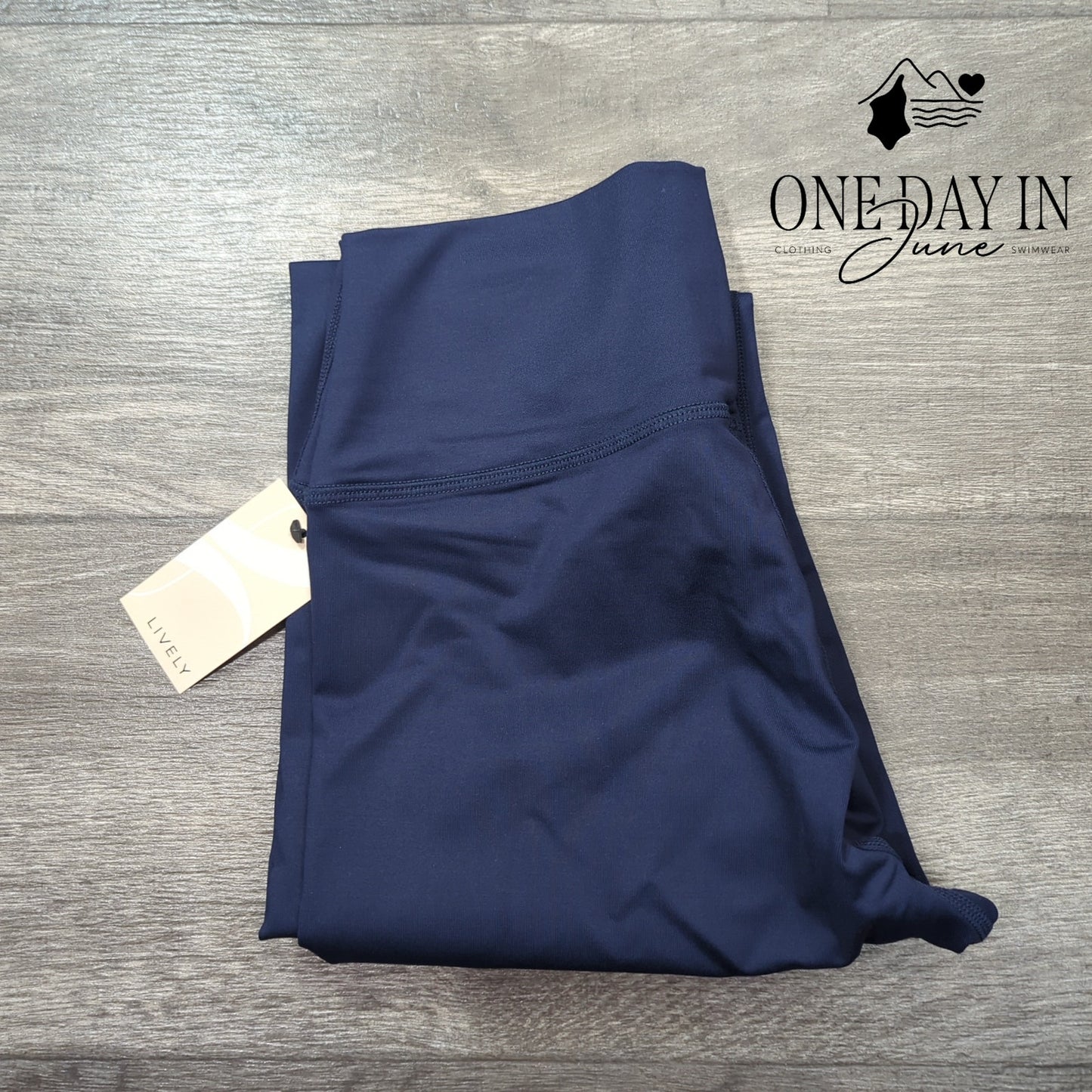 Lively LW8204 Cropped Legging Size M