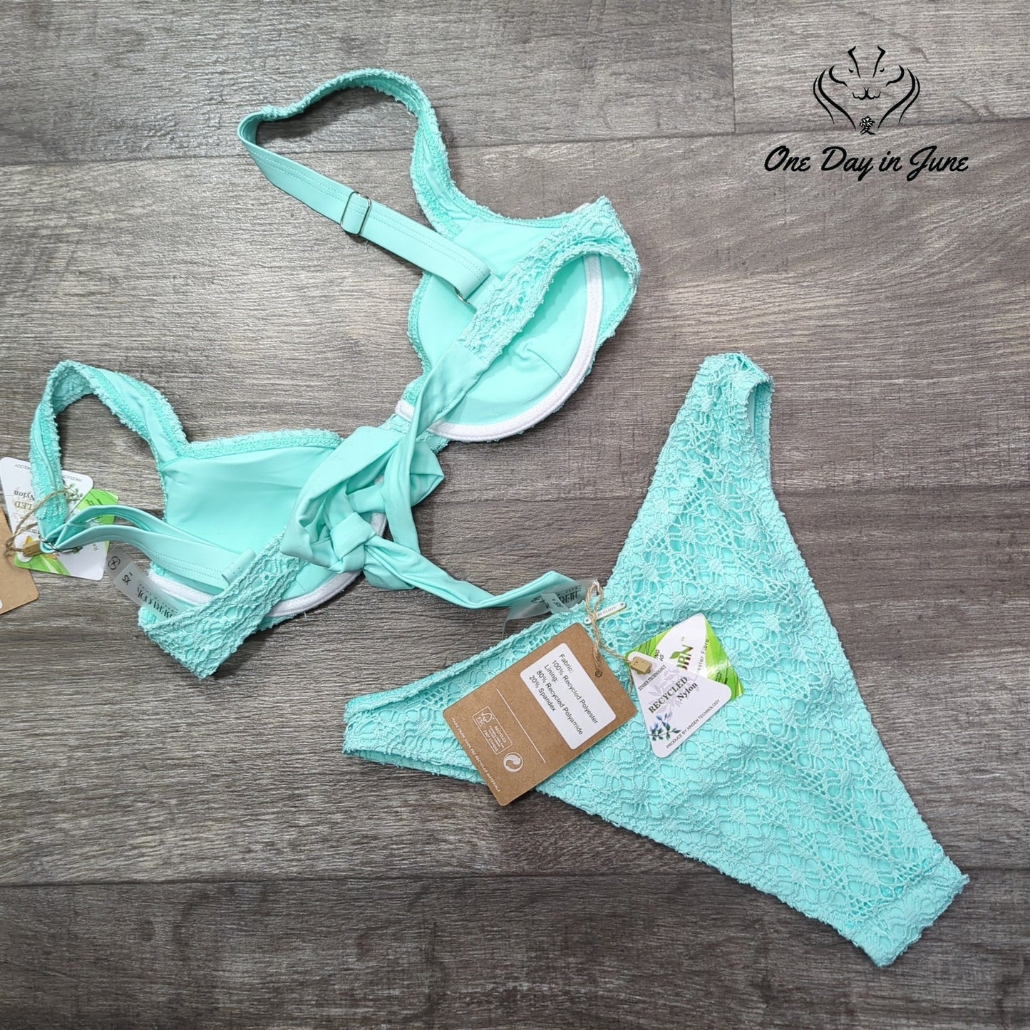 Berlook High Cut Textured Bikini Swimsuit Size XS